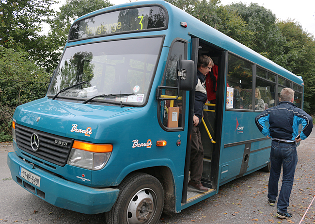 The bus which transports passengers between the visitor centre and the passage mound of Newgrange. Photograph ©2014 by Brian Cohen.