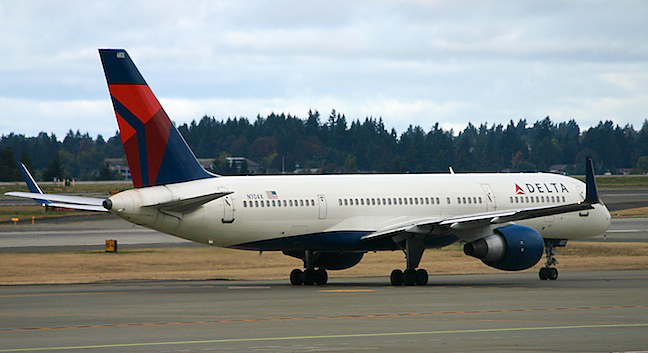 Delta Air Lines Seattle runway