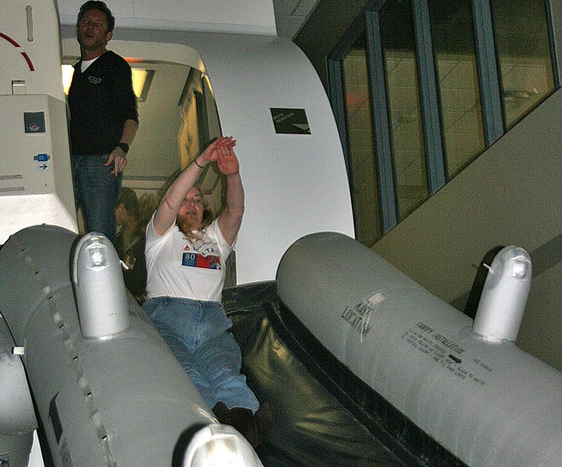 Inflatable evacuation slide