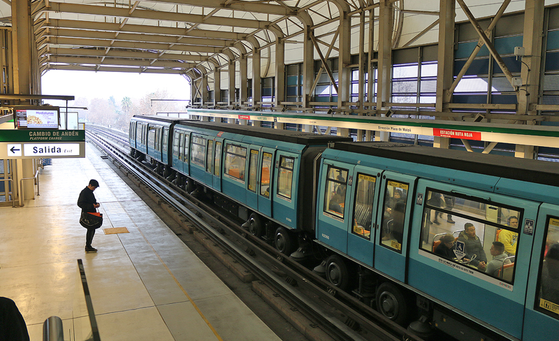 Santiago metro