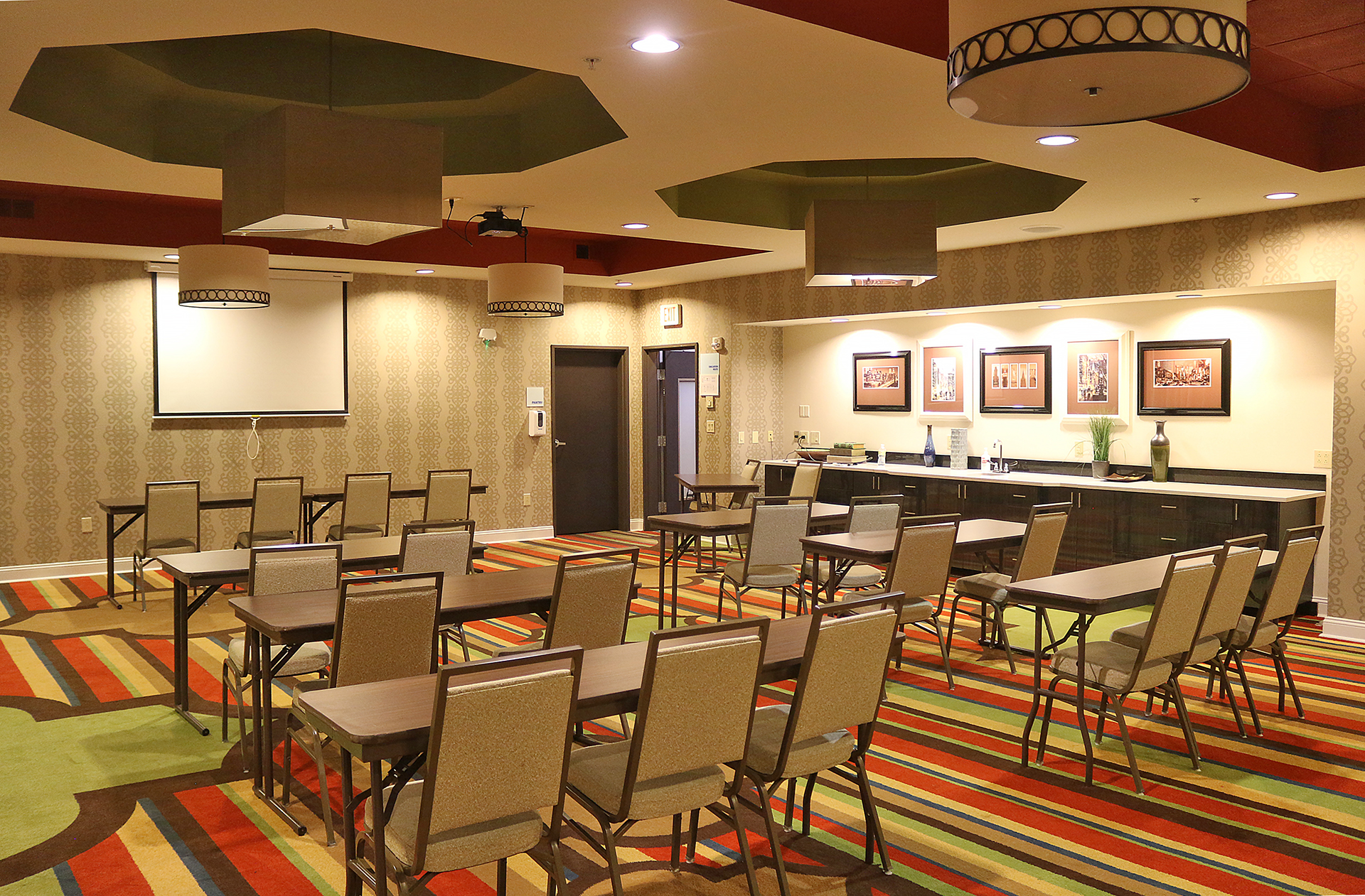 Holiday Inn Express & Suites Fulton Mississippi