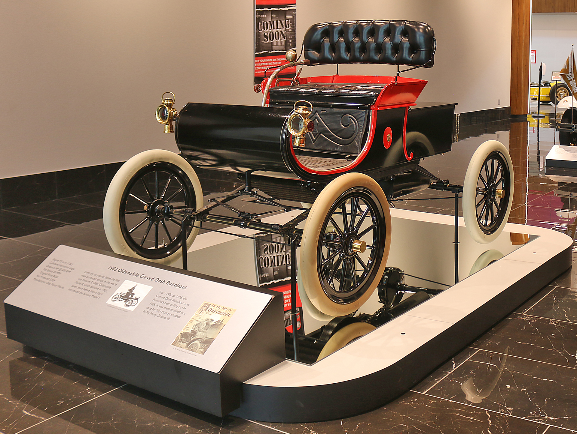 1903 Oldsmobile Curved Dash Runabout